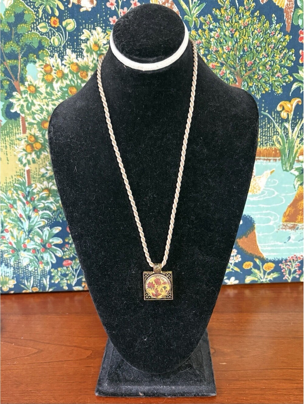 Magnabilities Gold Beige Cord Necklace Square Pendant 1 1/4”